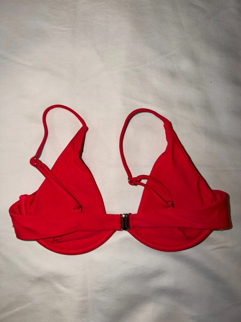 Red Underwire Bikini‎ Top